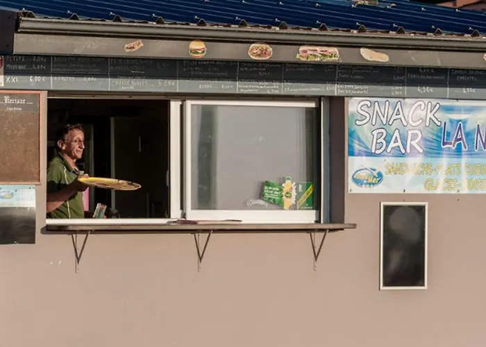 Campingplatz Avec Terrasse - Cuisine Equipee - Api-1-52-1425